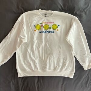 Women’s crew neck